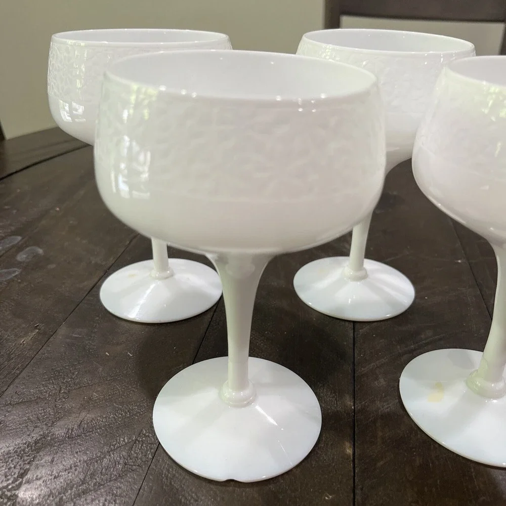 Old Morgantown Solid White‎ Vision Flower Etched Saucer Champagne Glass Set Of 4